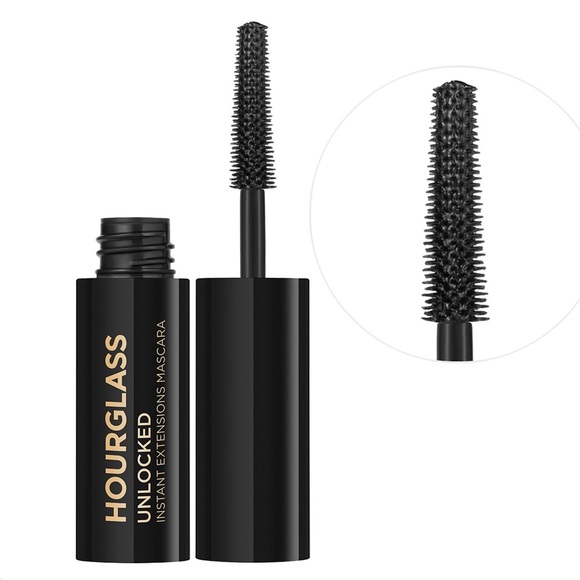 ✨ HOURGLASS Unlocked Mascara + Vanish Airbrush Primer
+ Veil Setting Powder - Picture 5 of 12
